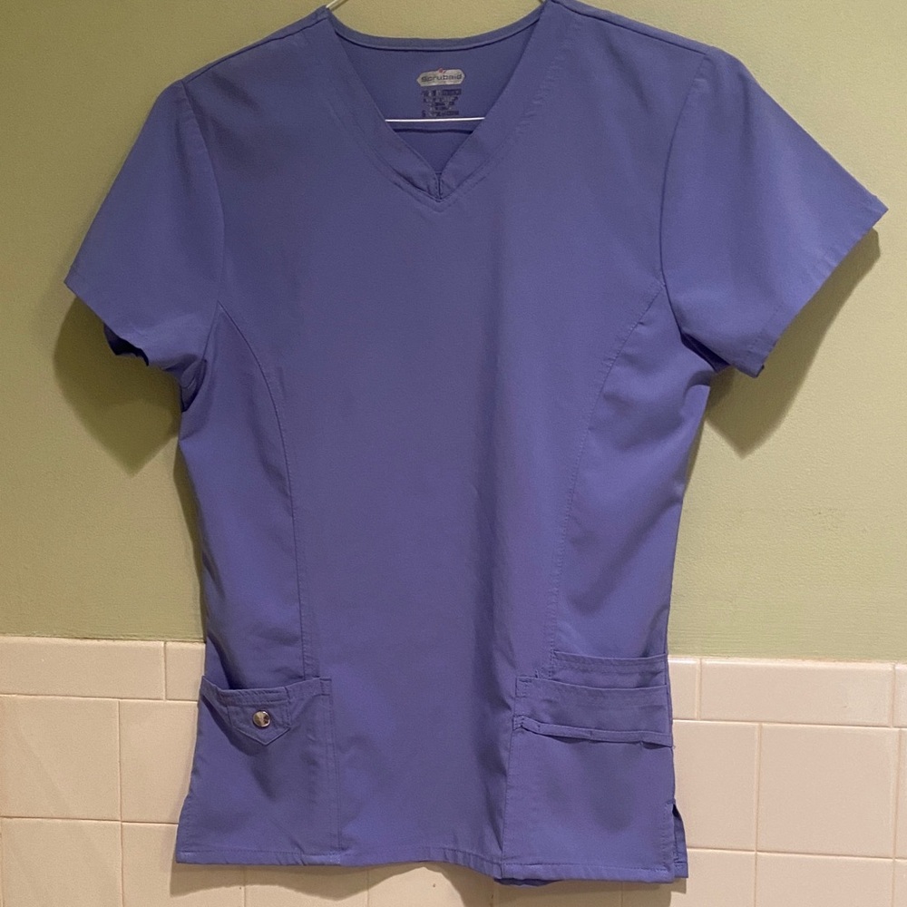 🩷Scrubaid Women's V-Neck Scrub Top - light blue Size Small